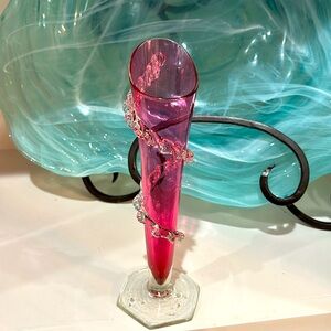 Vintage ruffle glass vase